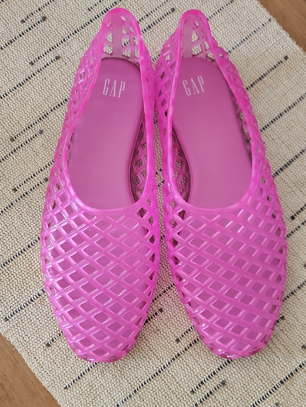GAP Pink Lattice Jelly Slip-On Flats